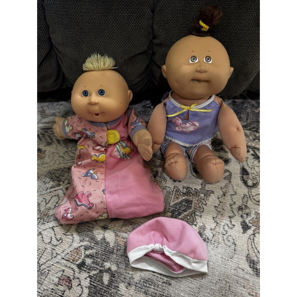 2 Vintage Cabbagepatch Dolls Kids Vintage 1990 And 1983 CPK Shirt And Sleeper